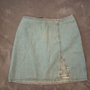 Stylish Light Blue Denim Mini Skirt with Pin Accents
